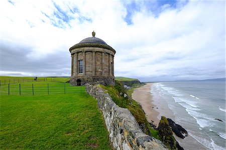 Mussenden Temple, a small circular building located on cliffs near Castlerock in County Londonderry, Ulster, Northern Ireland, United Kingdom, Europe Stock Photo - Rights-Managed, Code: 841-09163427