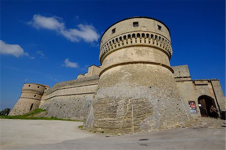 simsearch:841-06342927,k - The fortress of San Leo, Rimini province, Emilia Romagna, Italy, Europe Stock Photo - Rights-Managed, Code: 841-09163471