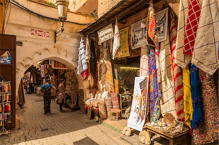 simsearch:841-07653214,k - Garments for sale in the Market At Rahba Qedima, Marrakesh (Marrakech), Morocco, North Africa, Africa Foto de stock - Con derechos protegidos, Código: 841-09163496