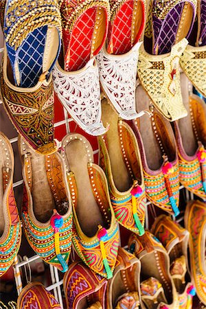 simsearch:841-02924609,k - Traditional Arabic slippers for sale in a souk, Deira, Dubai, United Arab Emirates, Middle East Stock Photo - Rights-Managed, Code: 841-09174598