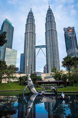 simsearch:841-08797696,k - Petronas Twin Towers, Kuala Lumpur, Malaysia, Southeast Asia, Asia Stock Photo - Rights-Managed, Code: 841-09183688