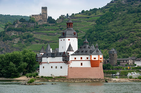 famous places in germany - Pfalzgrafenstein Castle, Gutenfels Castle in background, near Kaub, River Rhine, Germany, Europe Stock Photo - Rights-Managed, Code: 841-09194479