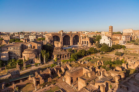 simsearch:400-05720100,k - Fori Imperiali (Imperial Forum), UNESCO World Heritage Site, Rome, Lazio, Italy, Europe Stock Photo - Rights-Managed, Code: 841-09205110