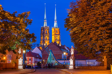 simsearch:841-07083487,k - The Cathedral Island, Wroclaw, Poland, Europe Stock Photo - Rights-Managed, Code: 841-09241995