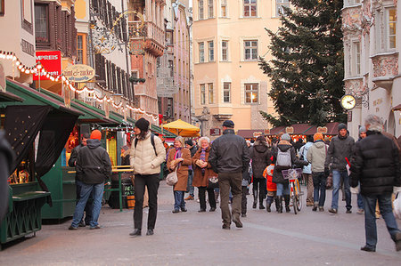 simsearch:841-06807677,k - Innsbruck's Christmas markets, Innsbruck, Tyrol, Austria, Europe Photographie de stock - Rights-Managed, Code: 841-09242022