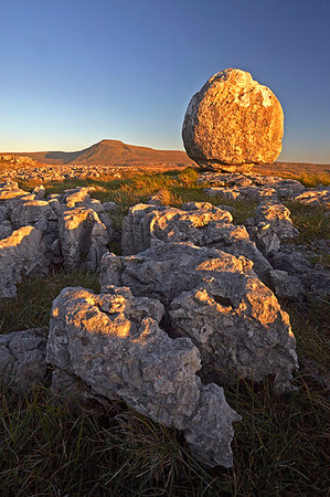 simsearch:841-06030590,k - Ingleborough seen from a limestone boulder on Twistleton Scar, Yorkshire Dales National Park, North Yorkshire, England, United Kingdom, Europe Stock Photo - Rights-Managed, Code: 841-09242255