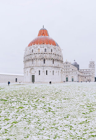 simsearch:841-07081829,k - Baptistery, Cathedral and Leaning Tower on a snowy day, UNESCO World Heritage Site, Pisa, Tuscany, Italy, Europe Stock Photo - Rights-Managed, Code: 841-09242398