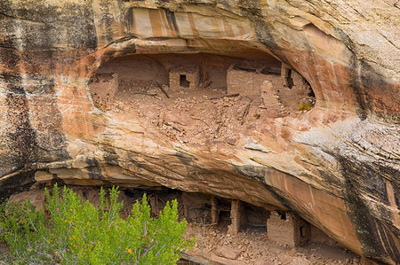 simsearch:841-06806879,k - Over Under Anasazi Ruins, Ancestral Pueblo, Bear's Ears National Monument, Utah, United States of America, North America Stock Photo - Rights-Managed, Code: 841-09242469