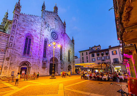 simsearch:841-06341441,k - View of Duomo and restaurants in Piazza del Duomo at dusk, Como, Province of Como, Lake Como, Lombardy, Italy, Europe Stock Photo - Rights-Managed, Code: 841-09242475