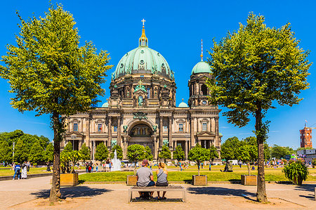 simsearch:841-07083487,k - Berliner Dom (Berlin Cathedral) on the River Spree, Berlin, Germany, Europe Stock Photo - Rights-Managed, Code: 841-09255781
