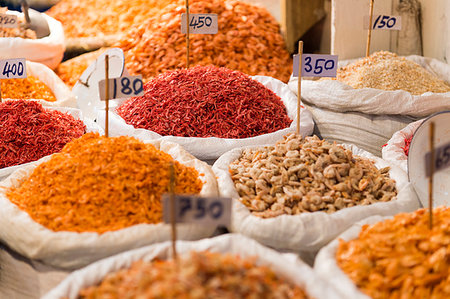 simsearch:841-06444990,k - Spice and fruit display, Bangkok, Thailand, Southeast Asia, Asia Stock Photo - Rights-Managed, Code: 841-09256620