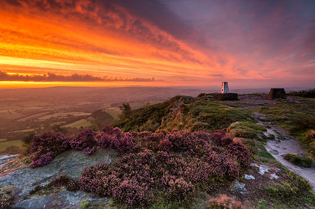 A dramatic sunrise at Cloudside with heather, Near Congleton, Cheshire, England, United Kingdom, Europe Stock Photo - Rights-Managed, Code: 841-09256653