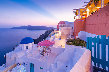 simsearch:841-05960033,k - View of Oia village at dusk, Santorini, Cyclades, Aegean Islands, Greek Islands, Greece, Europe Stock Photo - Rights-Managed, Code: 841-09257075
