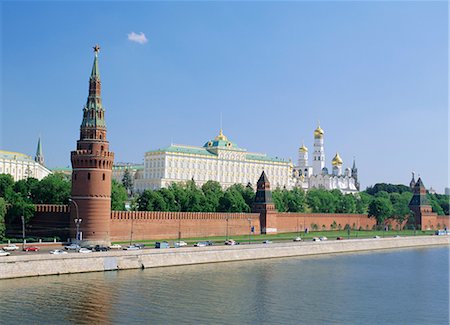 simsearch:841-02703267,k - Kremlin churches and the Moskva River, Moscow, Russia Stock Photo - Rights-Managed, Code: 841-02704216