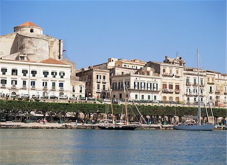 syracuse - The harbour, Syracuse, Sicily, Italy, Mediterranean, Europe Stock Photo - Rights-Managed, Code: 841-02704354