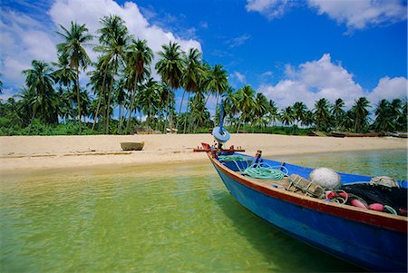 simsearch:841-02946821,k - Deserted beach on south coast, Phu Quoc island, Vietnam Stock Photo - Rights-Managed, Code: 841-02704405