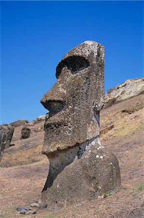 simsearch:841-02722258,k - Rano Raraku, moai on inner slopes of volcanic crater, Easter Island, Chile, Pacific Foto de stock - Con derechos protegidos, Código: 841-02704940