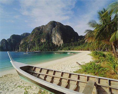 simsearch:841-02722947,k - Boat on beach, Ko Pi Pi (Koh Phi Phi) Island, Thailand Foto de stock - Con derechos protegidos, Código: 841-02705262
