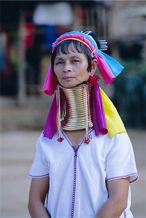 simsearch:841-02916002,k - Portrait of a 'Long necked' Padaung tribe woman, Mae Hong Son Province, Thailand, Asia Stock Photo - Rights-Managed, Code: 841-02705422