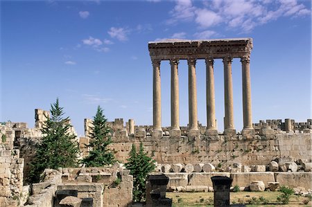 simsearch:841-02707443,k - Roman Temple of Jupiter, Baalbek archaeological site, UNESCO World Heritage Site, Bekaa Valley, Lebanon, Middle East Stock Photo - Rights-Managed, Code: 841-02705810