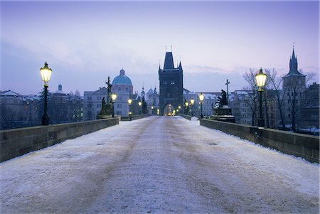 Charles Bridge in winter snow, Prague, UNESCO World Heritage Site, Czech Republic, Europe Stock Photo - Rights-Managed, Code: 841-02705824