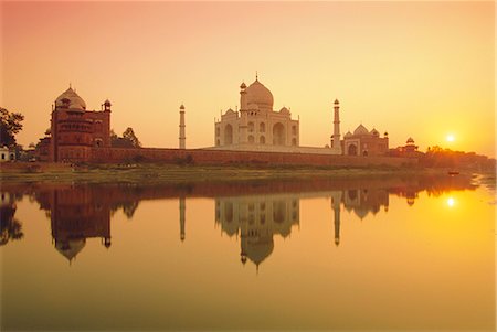 simsearch:841-02703267,k - Taj Mahal at Sunset, Agra, Uttar Pradesh, India, Asia Stock Photo - Rights-Managed, Code: 841-02706245
