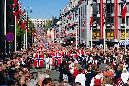 simsearch:841-02831984,k - View to the Royal Palace, Norwegian National Day (17th May) Oslo, Norway, Scandinavia, Europe Stock Photo - Rights-Managed, Code: 841-02706354