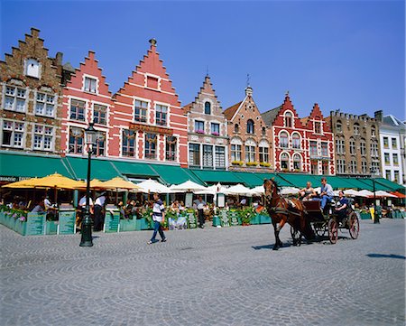 simsearch:841-02703267,k - Cafes in the main town square, Bruges, Belgium Stock Photo - Rights-Managed, Code: 841-02706440
