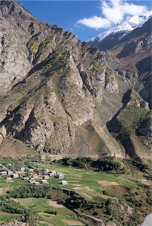 simsearch:841-02915818,k - Himalayan mountain village in Chenab Valley near Keylong, Himachal Pradesh, India, Asia Stock Photo - Rights-Managed, Code: 841-02706970