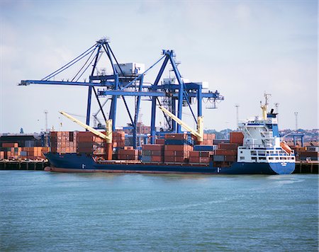 simsearch:841-02708432,k - Container port, Felixstowe, Suffolk, England, United Kingdom, Europe Stock Photo - Rights-Managed, Code: 841-02707137