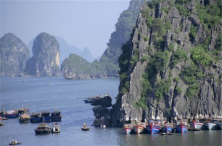 simsearch:841-02946821,k - Ha Long (Ha-Long) Bay, UNESCO World Heritage Site, Vietnam, Indochina, Southeast Asia, Asia Stock Photo - Rights-Managed, Code: 841-02707992
