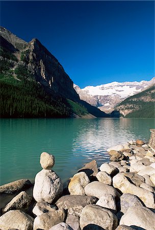 simsearch:841-02920671,k - View to Mount Victoria across the emerald waters of Lake Louise, in summer, Banff National Park, UNESCO World Heritage Site, Alberta, Canada, North America Stock Photo - Rights-Managed, Code: 841-02708829