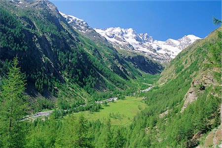 simsearch:841-02706346,k - Gran Paradiso National Park, Valnontey Valley near Cogne, Valle d'Aosta, Italy Stock Photo - Rights-Managed, Code: 841-02709293