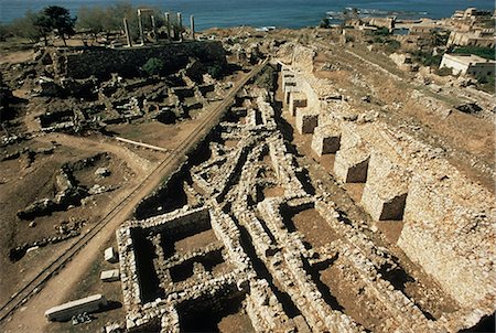 simsearch:841-02707443,k - Arrow headed fortification wall of the old Phoenician city dating from the 3rd millennium BC, Byblos, UNESCO World Heritage Site, Lebanon, Middle East Stock Photo - Rights-Managed, Code: 841-02709353