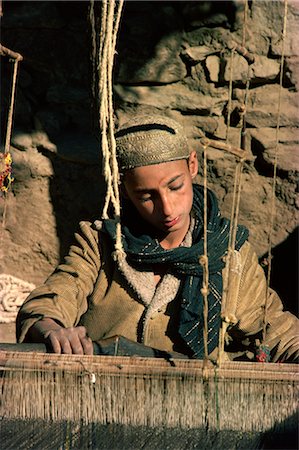 simsearch:841-02946644,k - Boy weaving carpets, Salampur, Swat, Pakistan, Asia Stock Photo - Rights-Managed, Code: 841-02703123