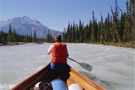 simsearch:625-00801301,k - Canoe trip on the Kicking Horse River, British Columbia, Canada Stock Photo - Rights-Managed, Code: 841-02703182