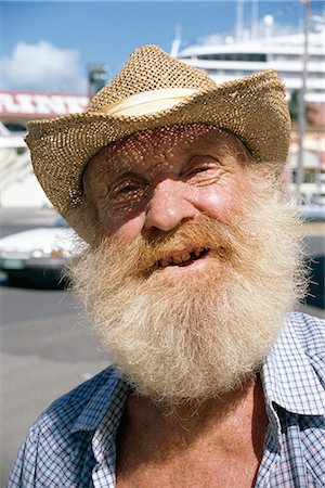 simsearch:841-02946648,k - Head and shoulders portrait of an 'old timer', with beard and straw hat, Cairns, Queensland, Australia, Pacific Stock Photo - Rights-Managed, Code: 841-02703608