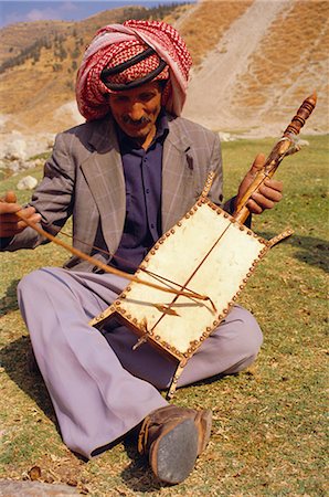 simsearch:841-03032762,k - Man playing the rabala, Jordan, Middle East, Africa Stock Photo - Rights-Managed, Code: 841-02703612