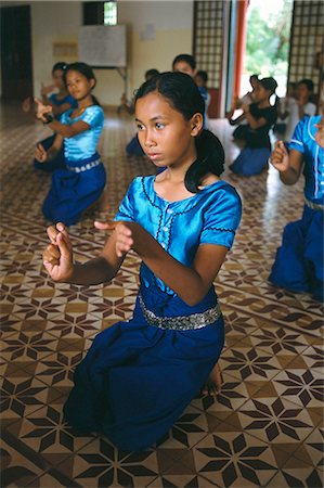 simsearch:841-02947131,k - Apsara dance, Khmer dance school, Phnom Penh, Cambodia, Indochina, Southeast Asia, Asia Stock Photo - Rights-Managed, Code: 841-02714347