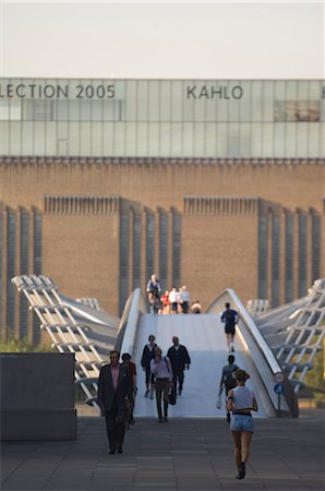 The Millennium Bridge with Tate Modern at Bankside beyond, London, England, United Kingdom, Europe Stock Photo - Rights-Managed, Code: 841-02716396