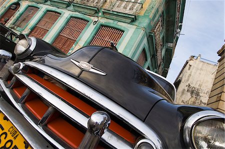 simsearch:841-03035281,k - Red grill car, Havana, Cuba Stock Photo - Rights-Managed, Code: 841-02716515