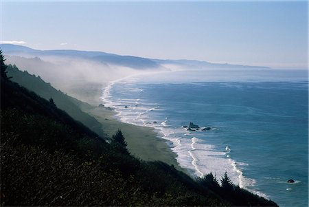 simsearch:400-04377093,k - View of the Pacific Ocean from Highway 101 to Brookings, Oregon, United States of America (U.S.A.), North America Stock Photo - Rights-Managed, Code: 841-02718495