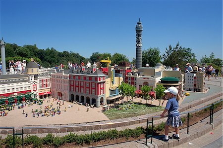 europe theme park - Child admiring model of London, Legoland amusement park, Windsor, Berkshire, England, United Kingdom, Europe Stock Photo - Rights-Managed, Code: 841-02710673