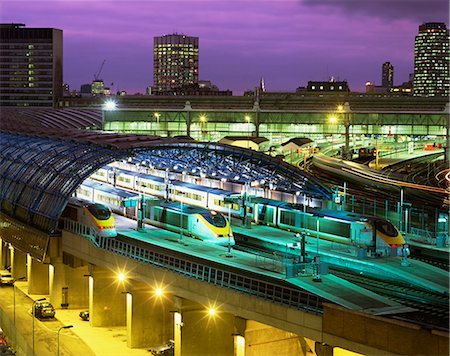 Aerial view over the modern Eurostar terminal and trains at dusk, Waterloo Station, London, England, United Kingdom, Europe Stock Photo - Rights-Managed, Code: 841-02710682