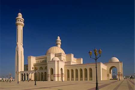 simsearch:841-02944764,k - The Grand Mosque, Bahrain, Middle East Stock Photo - Rights-Managed, Code: 841-02710970