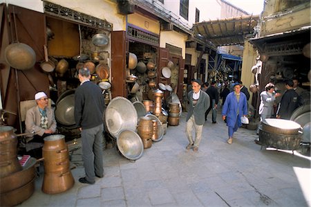 simsearch:841-02991756,k - Le souk de la Medina (vieille ville fortifiée), Fès, Maroc, Afrique du Nord Afrique Photographie de stock - Rights-Managed, Code: 841-02712230