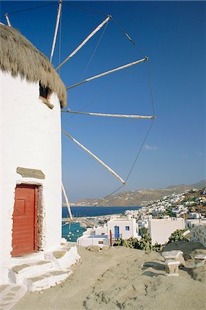 simsearch:841-03034600,k - View of the town from the upper windmills, Mykonos, Cyclades Islands, Greece, Europe Stock Photo - Rights-Managed, Code: 841-02712796