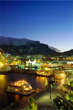 simsearch:841-03673601,k - Victoria and Albert Waterfront with Table Mountain behind, Cape Town, South Africa Stock Photo - Rights-Managed, Code: 841-02712862