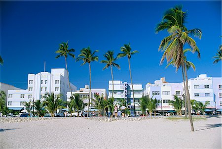simsearch:400-04377093,k - Ocean Drive, South Beach, Miami Beach, Florida, United States of America Stock Photo - Rights-Managed, Code: 841-02713043