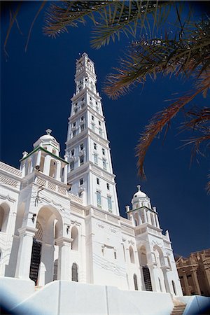 simsearch:841-02944764,k - Exterior of the Al-Muhdar Mosque, Islamic architecture, Tarim, in the Wadi Hadramaut (Hadhramaut), south Yemen, Middle East Stock Photo - Rights-Managed, Code: 841-02713073